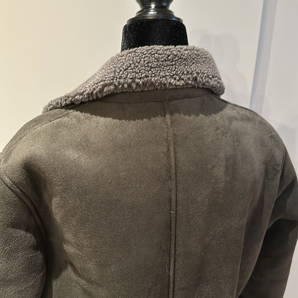 Land’sEnd polyester coat in moss green - Picture 3 of 6